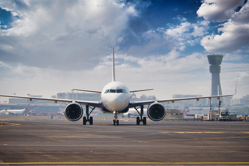 Aircraft at Mumbai Airport.jpg